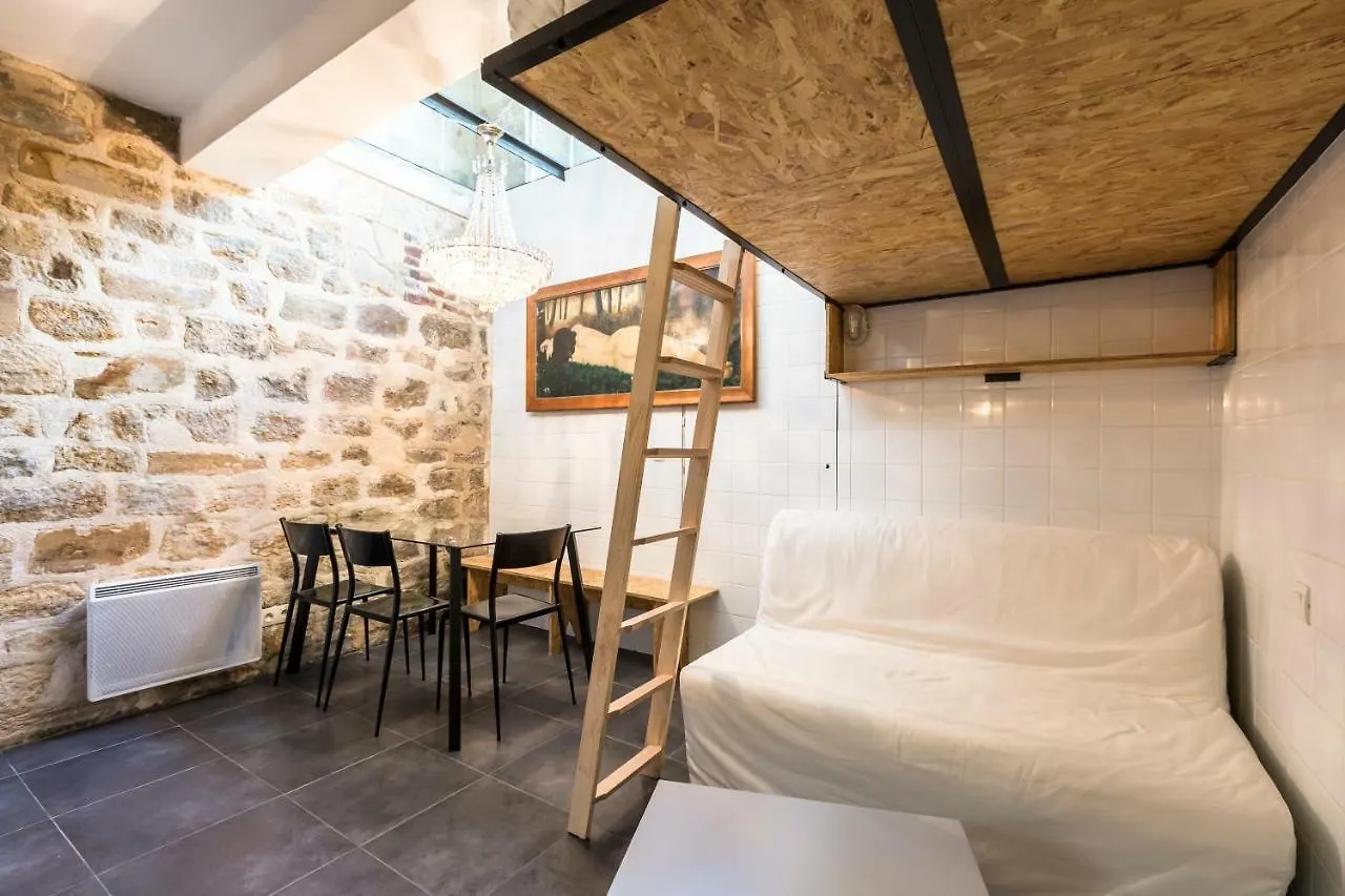 Διαμέρισμα Attractive 25 M2 In A District *
